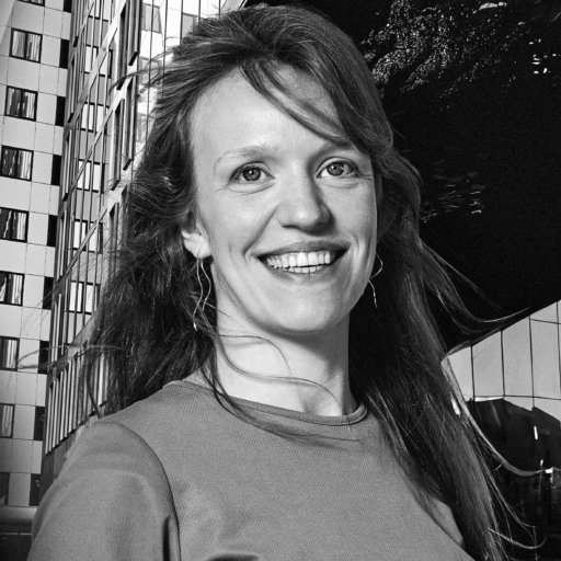 Laura Burgers