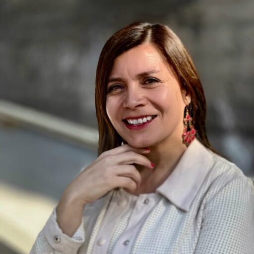 Miriam L. Henríquez Viñas