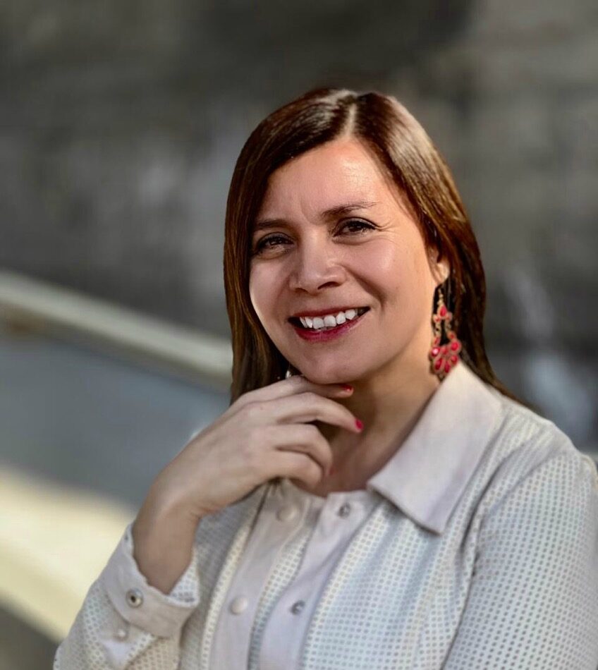 Miriam L. Henríquez Viñas