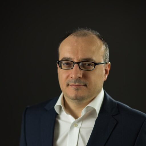 Darian Pavli